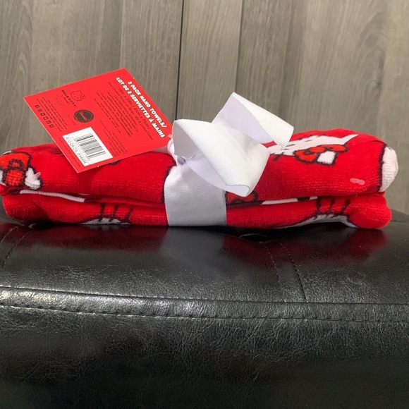 New Hello Kitty Faces Red Hand Towels Pack Of 2 Hand Towel With Tag & Bow - Picture 9 of 9